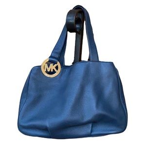 Michael Kors Fulton East West Pebble Leather Shoulder Bag - in Blue